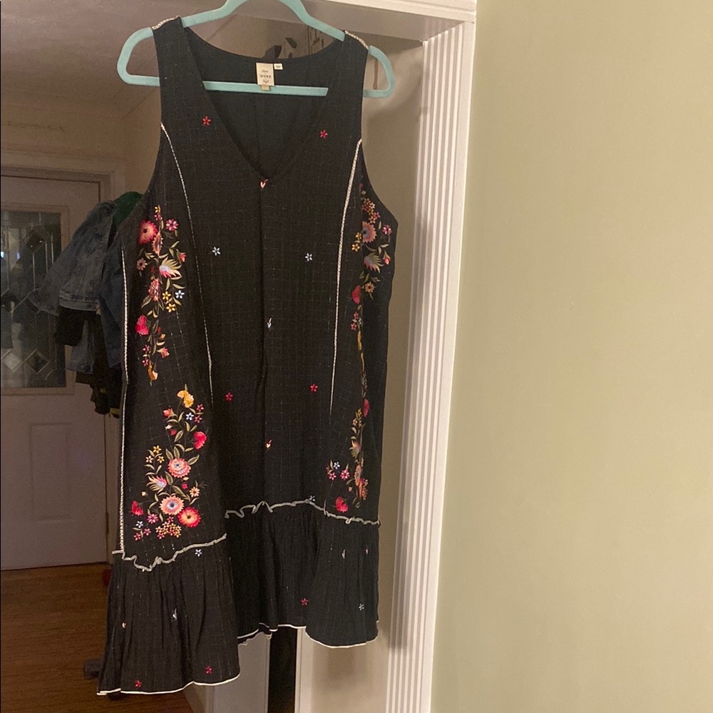 Seen Worn Kept , embroidered dropped waist dress from Anthropologie. Size L